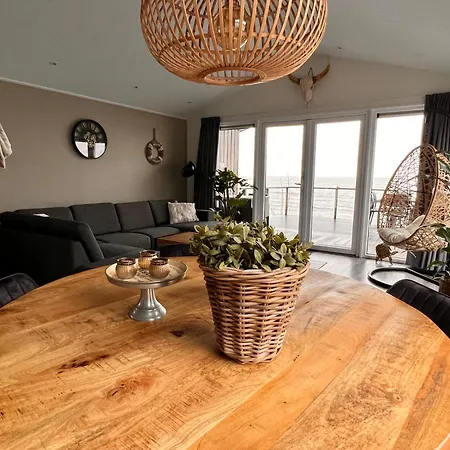 בית נופש Exclusieve Vakantievilla ***** Markermeer Bovenkarspel