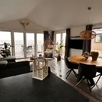 Exclusieve Vakantievilla ***** Markermeer * Bovenkarspel